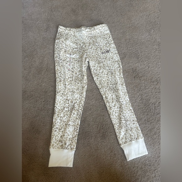 Girls Old Navy cheetah jogger pants yxl 14/16 nwot - Picture 1 of 2